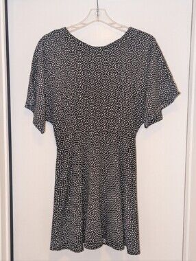Forever 21 Black and White Printed Mini Flutter Sleeve Skater Dress